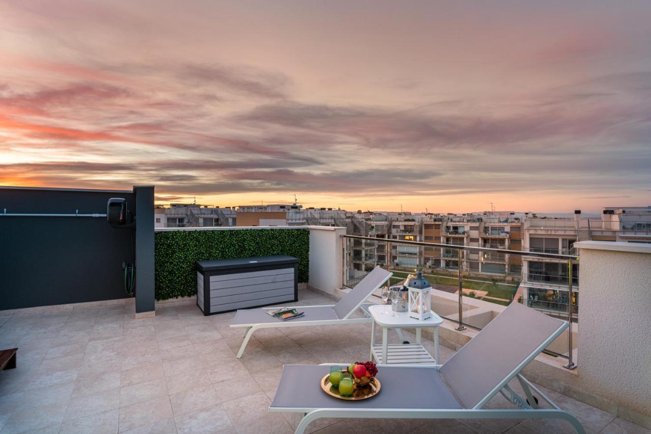 La Zenia Cocoon - Luxury Penthouse With Jacuzzi, 2 Pools, Indoor Heated Pool, Sauna, Gym, Playstation Apartment Dehesa de Campoamor  Luaran gambar