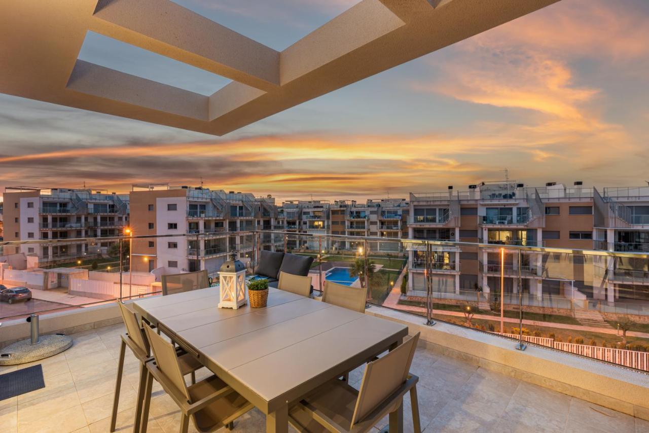 La Zenia Cocoon - Luxury Penthouse With Jacuzzi, 2 Pools, Indoor Heated Pool, Sauna, Gym, Playstation Apartment Dehesa de Campoamor  Luaran gambar
